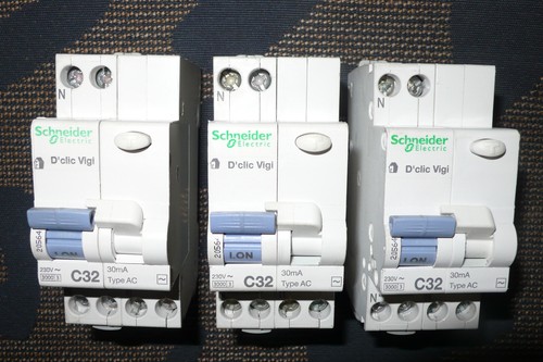 Disjoncteur differentiel 32a - differentiel,