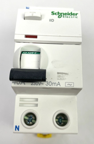 Schneider electric a9r81240 - electric,