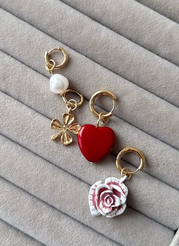 Zara style pack - of, charm