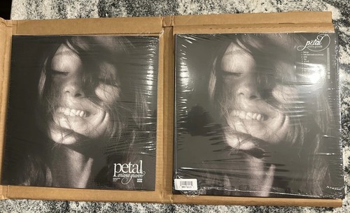 Ariana grande signed vinyl - grande,