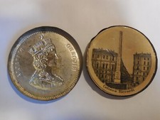 scatola medaglie ricordo città torinese vuota con foto all'interno