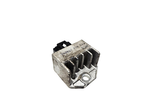 Regolatore tensione - regolatore,