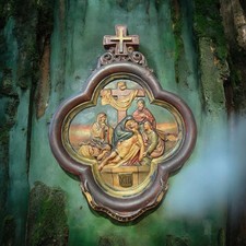 Stazione via crucis gesso - via, in
