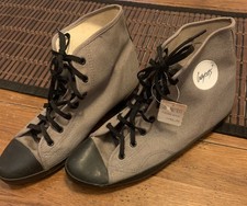 Scarpe sneakers alte vintage