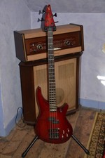 Basse Vantage 725B rouge
