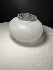 Vintage Art Deco rami d'uva globo paralume chiaro smerigliato 3,25 montatore usato in ottime condizioni