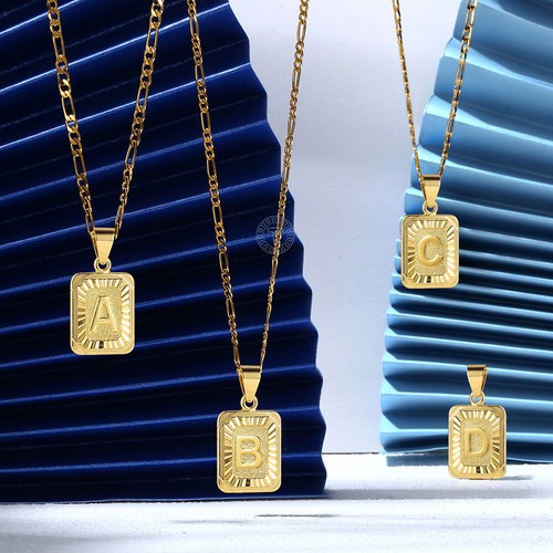 Collana con ciondolo lettera