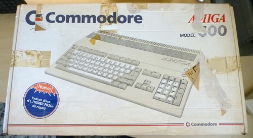 Commodore amiga 500 caja - amiga,