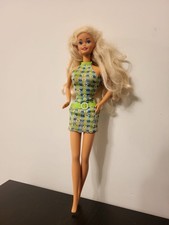 Barbie "Pretty in Plaid"- Fashion Avenue- Mattel 1998---- (ba02)