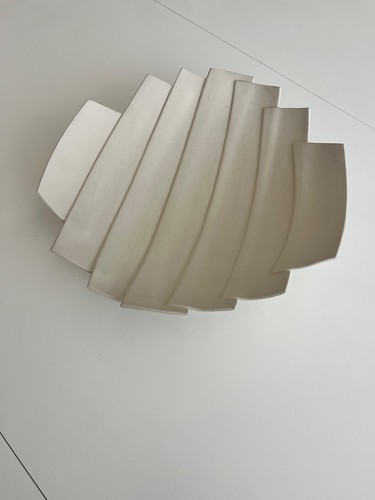 Enzo mari centre - enzo, table
