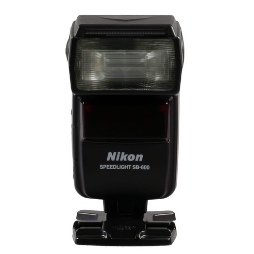 Nikon 600 flash - nikon,