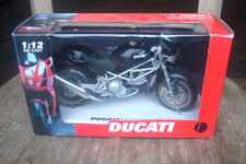 Modello moto DUCATI MONSTER S4 SPORTS, nero, realizzato da NEWRAY, scala 1:12