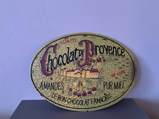 Insegna da parete ovale in