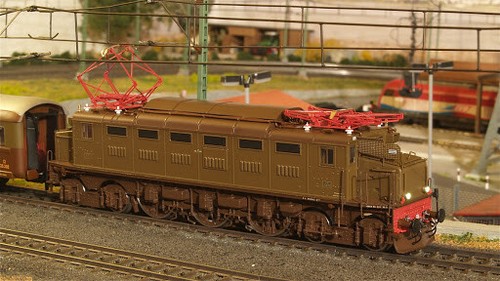 Vitrains 2700 e326 - 2700,