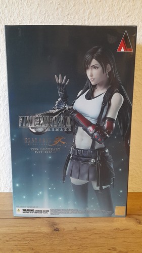 Nuovo play arts kai tifa - play,