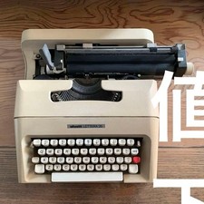 Macchina da scrivere manuale