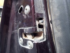 LEFT REAR DOOR LOCK / 2503507
