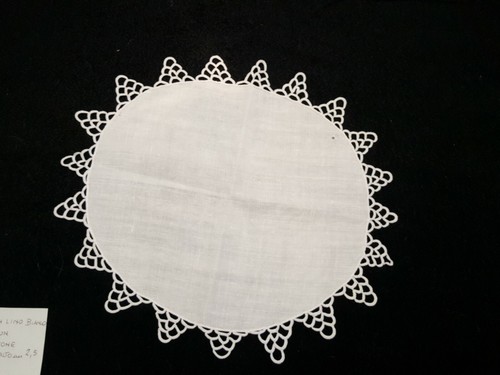 Centrino ovale lino - bianco, e