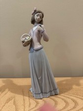 Lladro “Innocence in