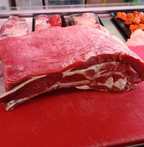 Carne vitello bollito - di, con