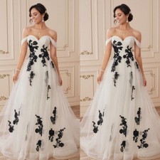 Abito da ballo in tulle bianco