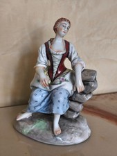 CAPODIMONTE  GINORI ragazza