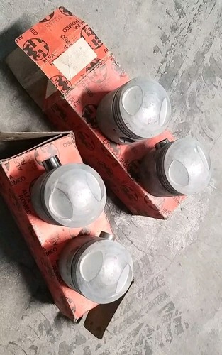 Pistoni nudi alfa romeo - pistoni,