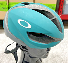 ARO5 FOS900148 Oakley Caschi