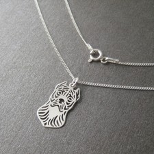 Collier fin motif tête de