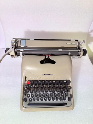 Macchina scrivere olivetti - da,