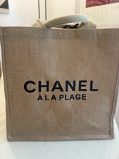 Chanel vip gift bag