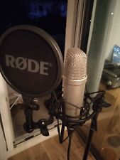 Røde NT1A+scheda audio Scarlett Solo+asta. Usato come nuovo