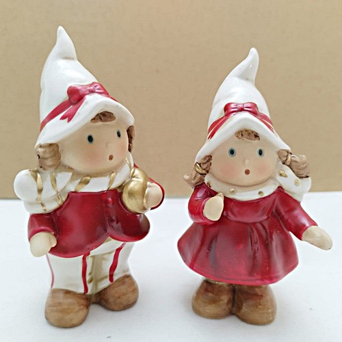 Bimbo con cappottino rosso - con,