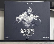 HOT TOYS Bruce Lee Enter the