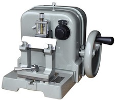 Radical Nuovo! Microscopio