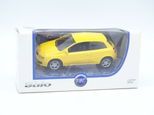 Norev 1/43 - Fiat Stilo Giallo