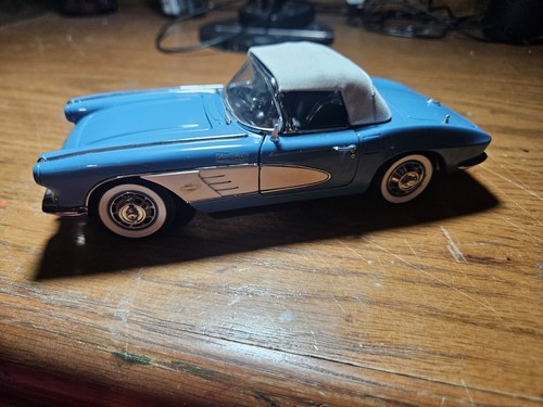 Danbury corvette 1961 - 1/24,