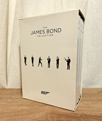 The james bond collection 24 - bond,