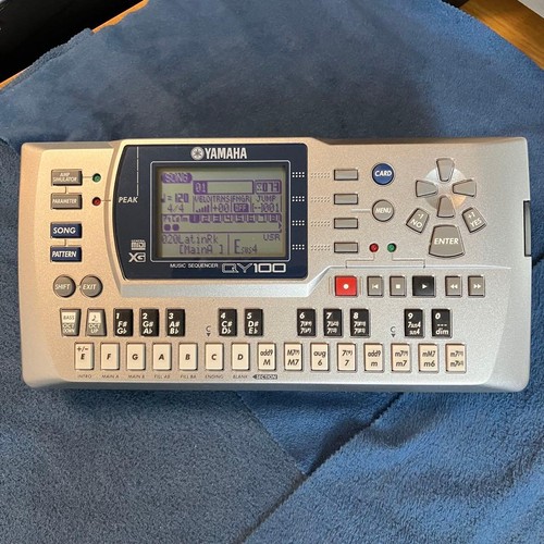 Yamaha qy100 music sequencer - yamaha,
