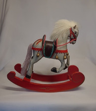 Cavallo a dondolo vintage in