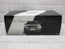 1/18 Audi A4 L berlina bianco