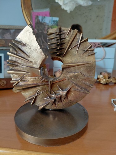 Arnaldo pomodoro scultura - pomodoro,
