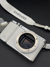 Samsung NX3000 / 20,3 MP /