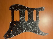 Battipenna Fender Stratocaster HSS Deluxe Fat Strat Black Pearl Pickguard