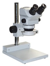 Microscopio zoom stereo