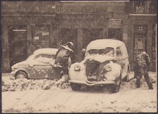 1958 UDINE Articoli militari Parrucchiere R. Dolce auto d’epoca neve Foto Tino