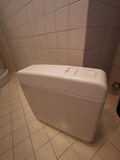 cassetta wc esterno Come Nuova Installata In Un Bagno Mai Utilizzato 