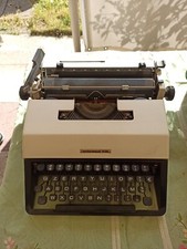 Underwood 450 Typewriter senza