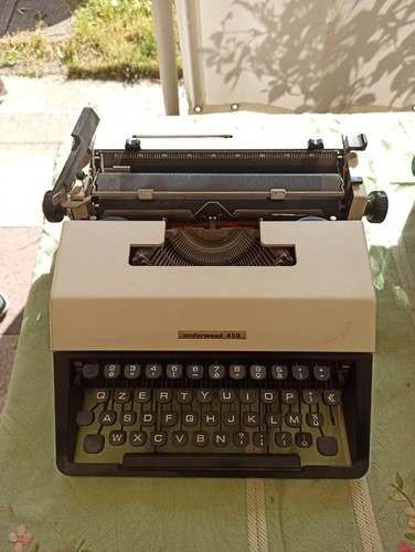 Underwood 450 typewriter senza - 450,