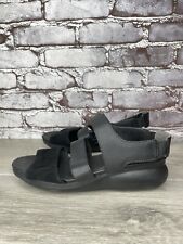 Sandali con zeppa e cinturino